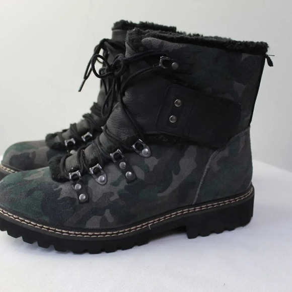 Earth Kodiak Glacier suede camo hiking boots size 8  - Picture 3 of 14
